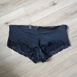Elegant Black Lace Trim Women's Intimate